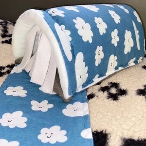 Small pet guinea pig hedgehog rat cozy hide bed